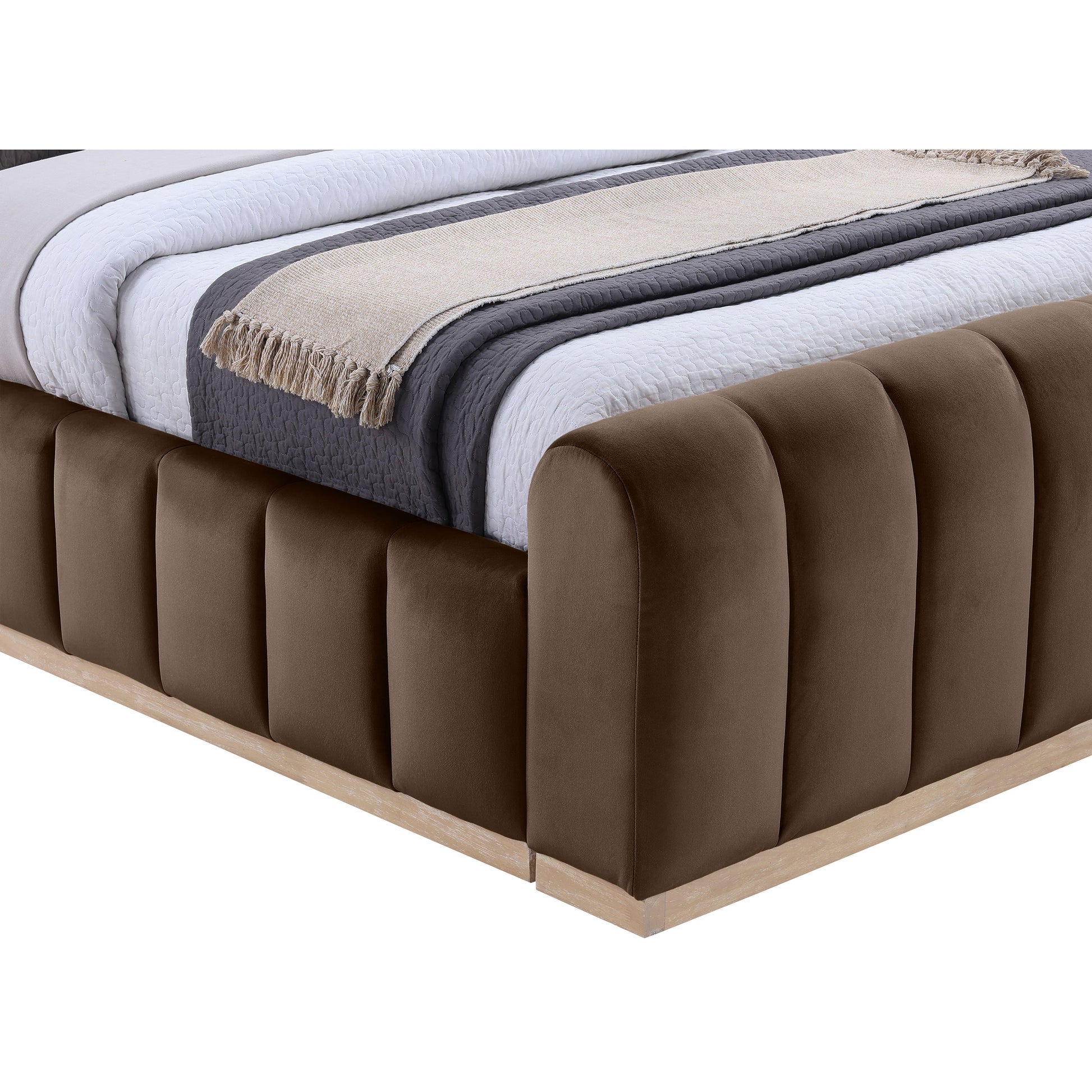 Amari Bed - Brown 5