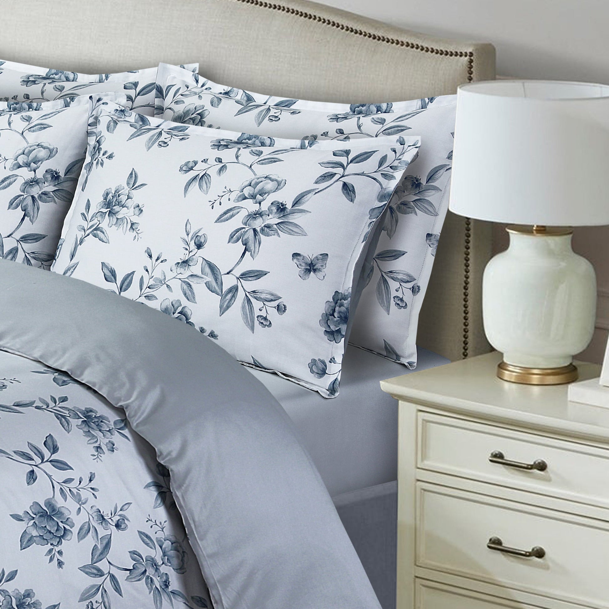Amalfi Orchard - Blue Bed Linen Set - Blue - Queen