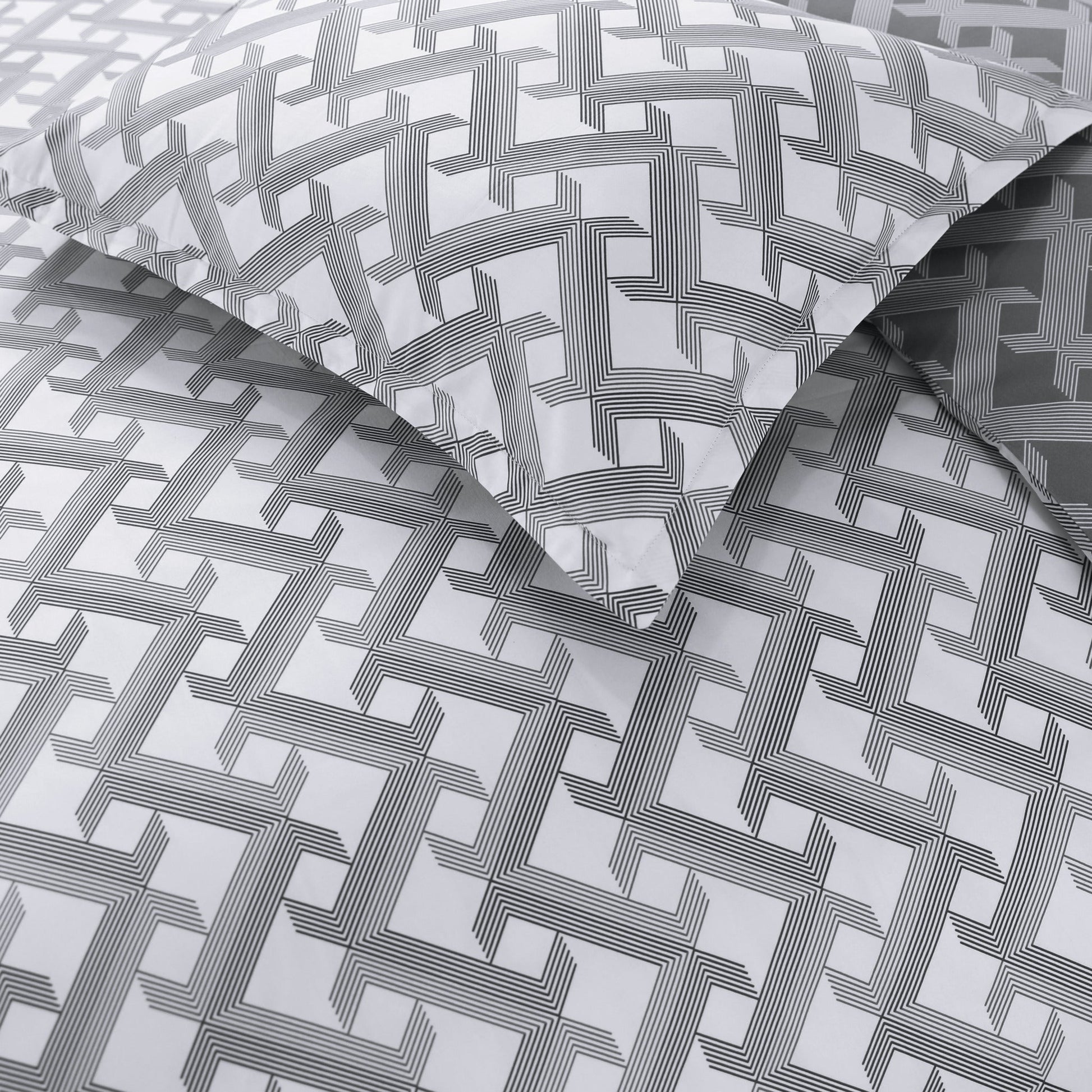 Diamond Braid Bed Linen Set - Gray / Dark Gray - Full